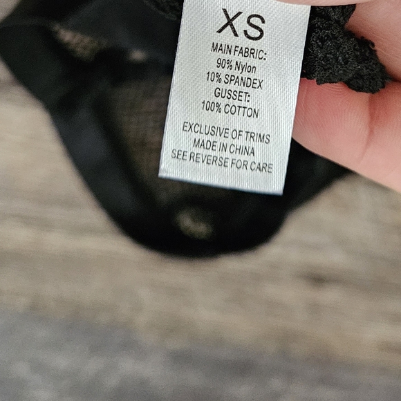 Seduction by fedricks of Hollywood dragon fishnet bodysuit - Picture 6 of 8